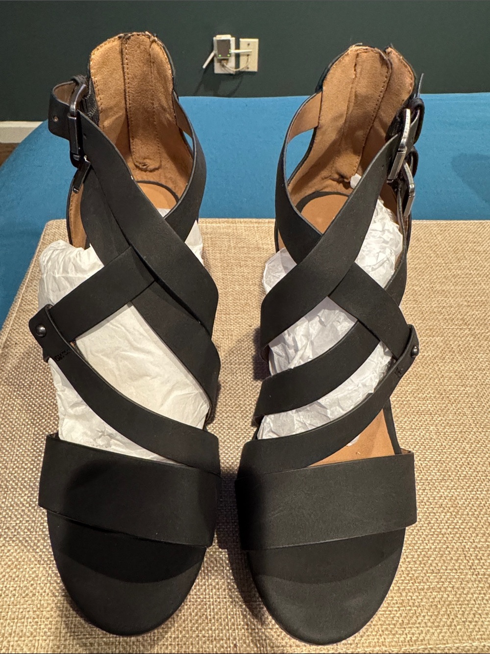 Crown Vintage Black Strappy Crisscross Heels